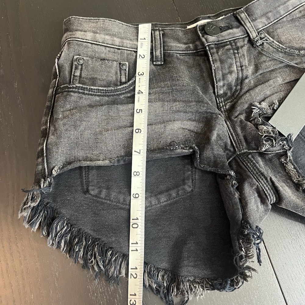 One Teaspoon Bonita Low Waist Shorts Size 23 Black Double Bass Frayed NEW - Picture 9 of 9